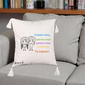 Cadou pentru Frate - Perna Personalizata Fratele Meu Te Iubesc Copii Anime Colorat, 40x40 cm, Bej cu Franjuri, Husa Detasabila, Perna Inclusa, BEKZ®