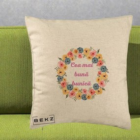 Cadou pentru Bunica - Perna Personalizata Cea Mai Buna Bunica Coronita Flori Multicolore, 40x40 cm, Bej, Husa Detasabila, Perna Inclusa, BEKZ®
