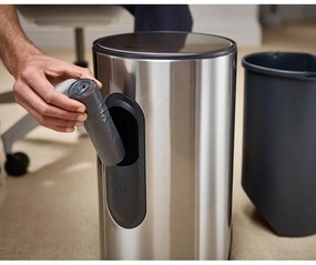 Coș de gunoi argintiu lucios cu pedală din oțel inoxidabil 10 l Arc – Joseph Joseph