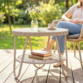 Outsunny Măsuță laterală din polyrattan, masă de cafea în 2 niveluri cu raft, blat din sticlă, picioare reglabile, 65 x 65 x 50 cm, galben | Aosom Romania