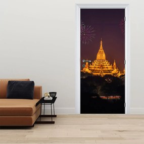 Fototapet pentru ușă - Artificii în Asia (95x205cm)