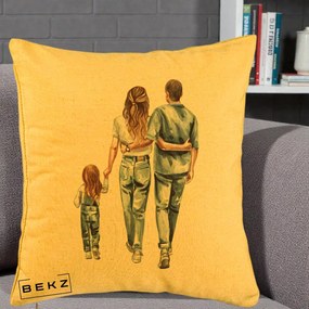 Cadou pentru Familie - Perna Personalizata Familie Acuarela Jeans, 40x40 cm, Galben, Husa Detasabila, Perna Inclusa, BEKZ®