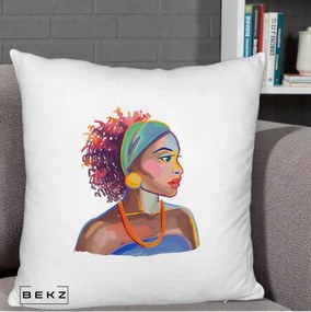 Perna Decorativa Portret Femeie Urbana Acuarela, 40x40 cm, Alb Pufos, Husa Detasabila, Perna Inclusa, BEKZ®