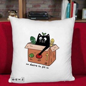 Perna Decorativa Pisica in Cutie No Desire to Fit In, 40x40 cm, Alb Pufos, Husa Detasabila, Perna Inclusa, BEKZ®