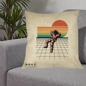 Perna Decorativa Astronaut Retro Space, 40x40 cm, Crem, Husa Detasabila, Perna Inclusa, BEKZ®