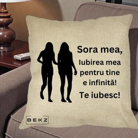 Cadou pentru Sora - Perna Personalizata Sora Mea Te Iubesc Siluete Negre Tinand Maini, 40x40 cm, Crem, Husa Detasabila, Perna Inclusa, BEKZ®