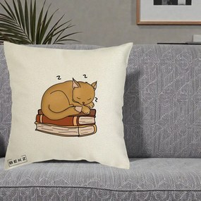 Perna Decorativa Pisica Adormita pe Carti, 40x40 cm, Ecru, Husa Detasabila, Perna Inclusa, BEKZ®
