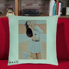 Perna Personalizata K-pop BLACKPINK Nayeon/Jisoo Tenis Alb, 40x40 cm, Verde Menta, Husa Detasabila, Perna Inclusa, BEKZ®