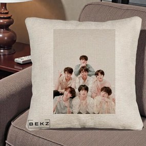 Perna Personalizata K-pop BTS Foto Grup Pastel, 40x40 cm, Bej Canapea, Husa Detasabila, Perna Inclusa, BEKZ®