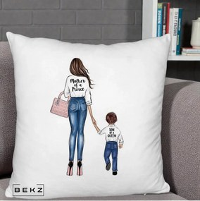 Cadou pentru Mama - Perna Personalizata Fluffy, Model Mother of a Prince, 40x40 cm, Alb Pufos, Husa Detasabila, Perna Inclusa, BEKZ®