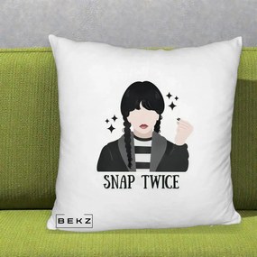 Perna Personalizata Wednesday Snap Twice, 40x40 cm, Alb Pufos, Husa Detasabila, Perna Inclusa, BEKZ®