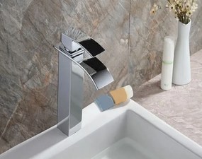 Baterie pentru lavoar Rea Falcon 30