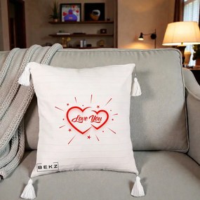 Cadou Romantic - Perna Personalizata Love You Doua Inimi, 40x40 cm, Bej cu Franjuri, Husa Detasabila, Perna Inclusa, BEKZ®