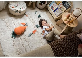 Covor de joacă pentru copii crem din bumbac 120x160 cm Veggie Garden – Lorena Canals