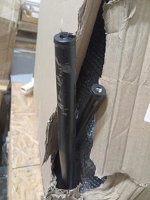 OFERTA Scaun de catifea gri închis COMO, cu picioare negre, calitate II