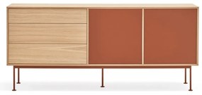 Comodă cu aspect de lemn de stejar Teulat Yoko, lățime 180 cm, roșu cărămiziu