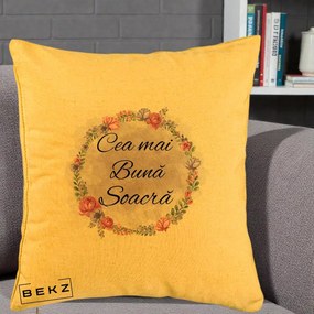 Cadou pentru Soacra - Perna Personalizata Cea mai Buna Soacra cu Coronita Flori Roz si Mov, 40x40 cm, Galben, Husa Detasabila, Perna Inclusa, BEKZ®
