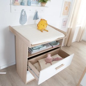 Comodă de copii albă-în culoare naturală cu aspect de lemn de stejar cu masă de schimbat 88x98x75 cm Cabane – Roba