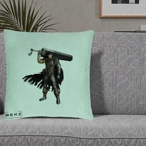 Perna Personalizata Berserk Guts Luptatorul Negru, 40x40 cm, Verde Menta, Husa Detasabila, Perna Inclusa, BEKZ®
