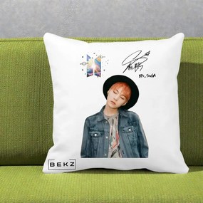 Perna Personalizata K-pop BTS Suga par Portocaliu Palarie Autograf, 40x40 cm, Alba Mata, Husa Detasabila, Perna Inclusa, BEKZ®