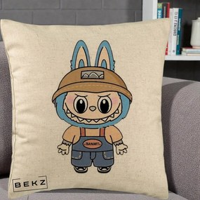 Perna Personalizata Labubu Toanart Blugi, 40x40 cm, Bej, Husa Detasabila, Perna Inclusa, BEKZ®