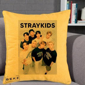 Perna Personalizata K-pop Stray Kids STRAYKIDS Alb-Negru cu Foto Grup, 40x40 cm, Galben, Husa Detasabila, Perna Inclusa, BEKZ®