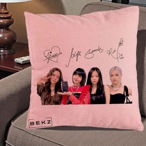 Perna Personalizata K-pop BLACKPINK Semnaturi, 40x40 cm, Roz, Husa Detasabila, Perna Inclusa, BEKZ®