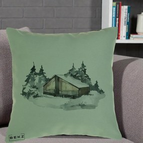 Perna Decorativa Cabana de Iarna in Padure, 40x40 cm, Verde, Husa Detasabila, Perna Inclusa, BEKZ®