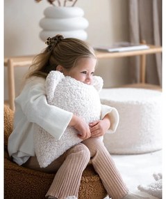 Pernă decorativă pentru copii crem cu tapițerie din țesătură bouclé Bear – Wigiwama