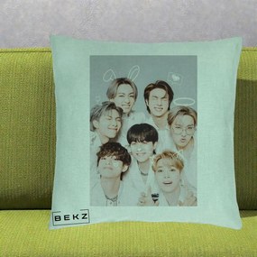 Perna Personalizata K-pop BTS Foto Grup Cute cu Animatii si 7 Membrii, 40x40 cm, Verde Menta, Husa Detasabila, Perna Inclusa, BEKZ®