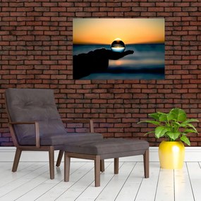 Tabloul cu bilă din sticlă în palmă (90x60 cm)
