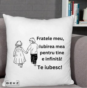 Cadou pentru Frate - Perna Personalizata Fratele Meu Te Iubesc Copii Tinand Maini Varianta 2, 40x40 cm, Alb Pufos, Husa Detasabila, Perna Inclusa, BEKZ®