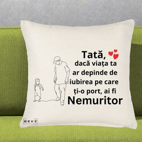 Cadou pentru Tata - Perna Personalizata Tata Nemuritor Joaca cu Mingea, 40x40 cm, Crem Reliefat, Husa Detasabila, Perna Inclusa, BEKZ®