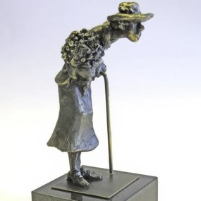 Statueta bronz "Bunica"