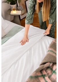 Lenjerie de pat albă din microsatin pentru pat de o persoană 140x200 cm Basic – Bonami Essentials