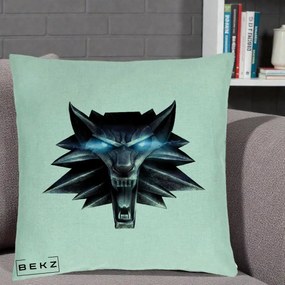 Perna Decorativa The Witcher Wolf Head, 40x40 cm, Verde Menta, Husa Detasabila, Perna Inclusa, BEKZ®