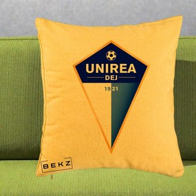 Perna Personalizata Unirea Dej 1921 Fotbal, 40x40 cm, Galben, Husa Detasabila, Perna Inclusa, BEKZ®
