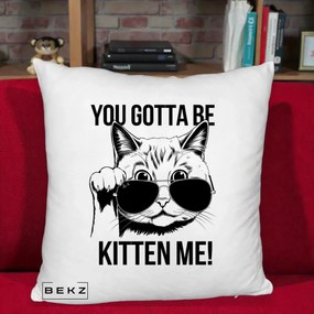 Perna Decorativa You Gotta Be Kitten Me!, 40x40 cm, Alb Pufos, Husa Detasabila, Perna Inclusa, BEKZ®