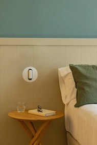 Aplica cu reader LED directionabil stil minimalist TIMIT USB C alb