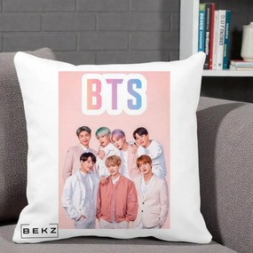 Perna Personalizata K-pop BTS Foto Grup cu BTS si Fond Roz Pastel, 40x40 cm, Alba Mata, Husa Detasabila, Perna Inclusa, BEKZ®