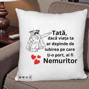 Cadou pentru Tata - Perna Personalizata Tata Nemuritor Supererou cu Masca, 40x40 cm, Alb Pufos, Husa Detasabila, Perna Inclusa, BEKZ®