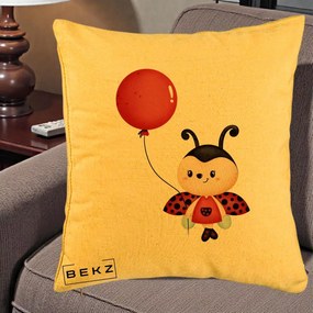Perna Decorativa Buburuza cu Balon Rosu, 40x40 cm, Galben, Husa Detasabila, Perna Inclusa, BEKZ®