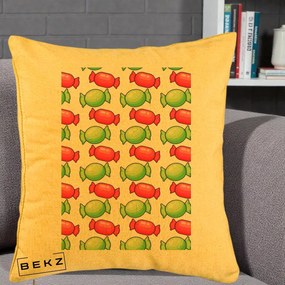 Perna Decorativa Bomboane Craciun Pattern, 40x40 cm, Galben, Husa Detasabila, Perna Inclusa, BEKZ®