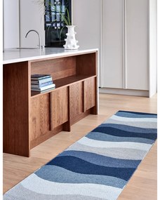 Covor tip traversă pentru interior și exterior albastru 70x200 cm Urvi Water – Pappelina