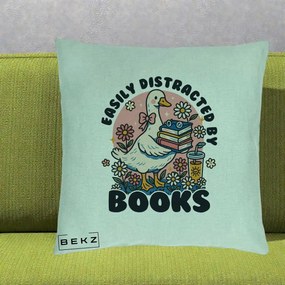 Perna Personalizata Easily Distracted by Books, 40x40 cm, Verde Menta, Husa Detasabila, Perna Inclusa, BEKZ®