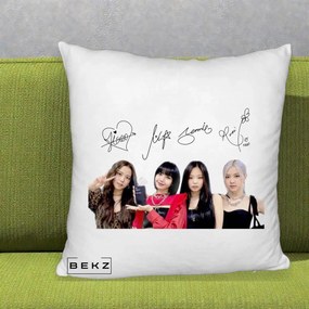 Perna Personalizata K-pop BLACKPINK Semnaturi, 40x40 cm, Alb Pufos, Husa Detasabila, Perna Inclusa, BEKZ®