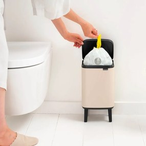 Cos de gunoi Brabantia Bo Small Hi 1010460, 4 l, Deschidere lina si silentioasa, Baza antiderapanta, Bej