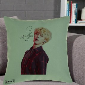 Perna Personalizata K-pop BTS Jimin Portret Artistic par Blond Autograf, 40x40 cm, Verde, Husa Detasabila, Perna Inclusa, BEKZ®