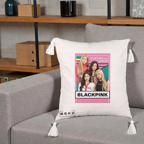 Perna Personalizata BLACKPINK Queens of Kpop, 40x40 cm, Bej cu Franjuri, Husa Detasabila, Perna Inclusa, BEKZ®
