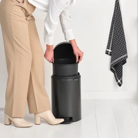 Cos de gunoi cu pedala Brabantia NewIcon 1008842, 12 L, Inchidere lina, Baza antiderapanta, Gri inchis